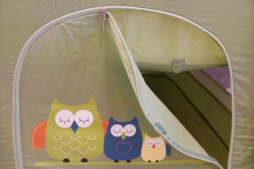Baby Design Dream Łóżeczko turystyczne Drzwiczki 