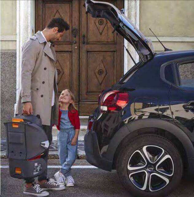 Chicco Fold & Go i-Size Złożony